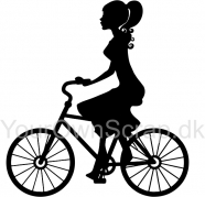 Pige på cykel i siluet
